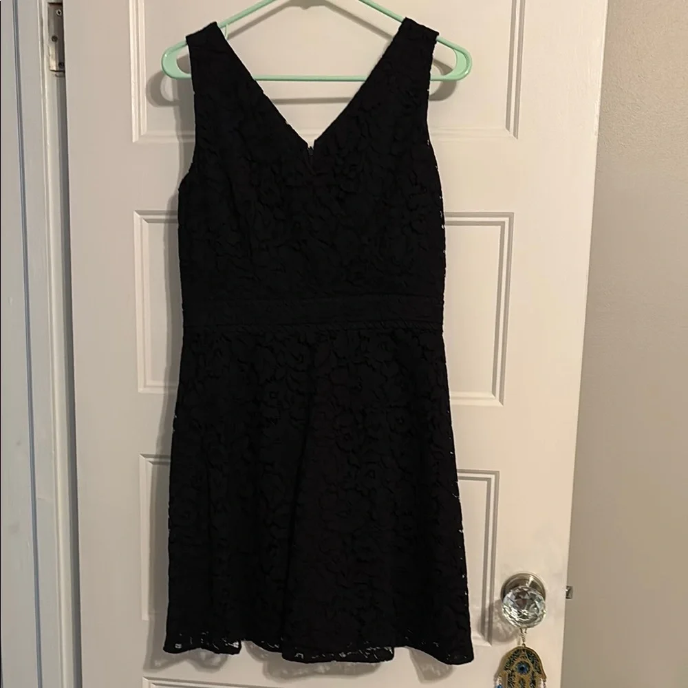 BNWT Loft black floral lace dress - size 6P - Picture 1 of 6